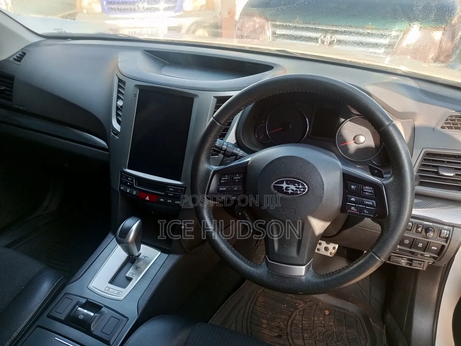 Subaru Legacy 2010 Off white