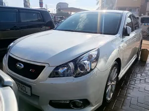 Subaru Legacy 2010 Off white
