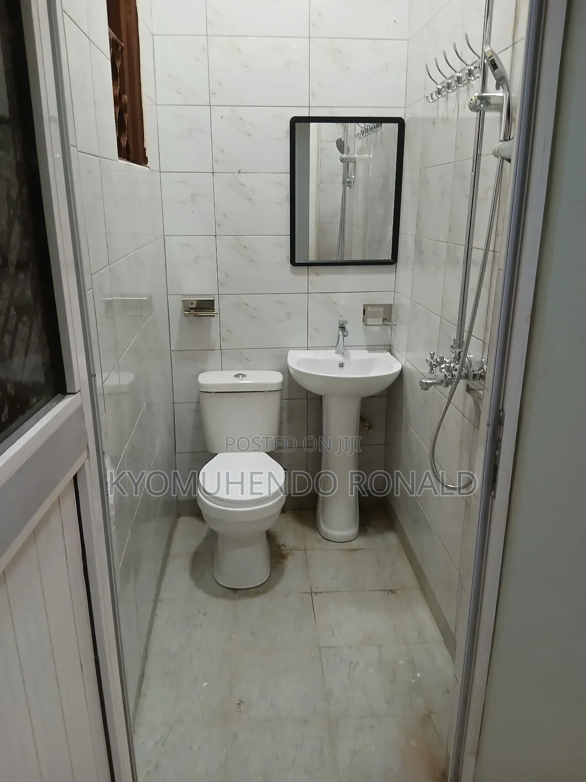 1bdrm Bungalow in Kigoowa, Nakawa for rent