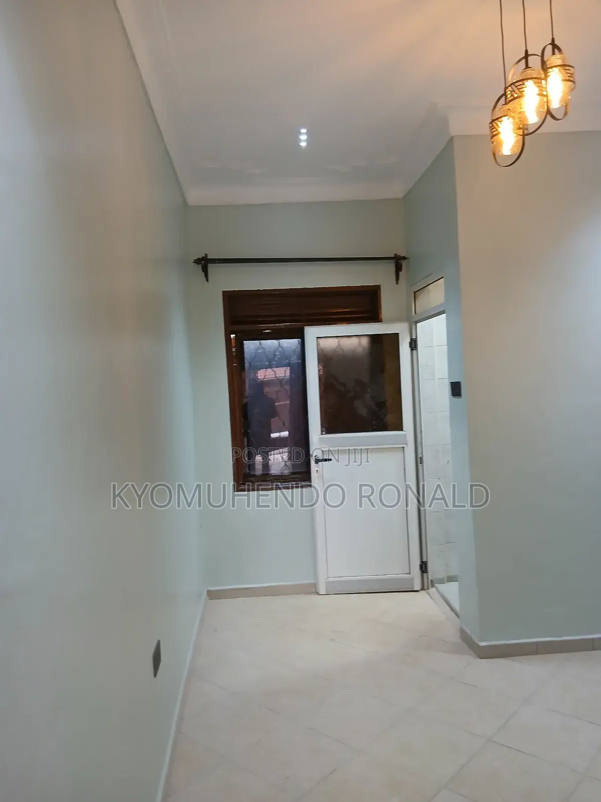 1bdrm Bungalow in Kigoowa, Nakawa for rent