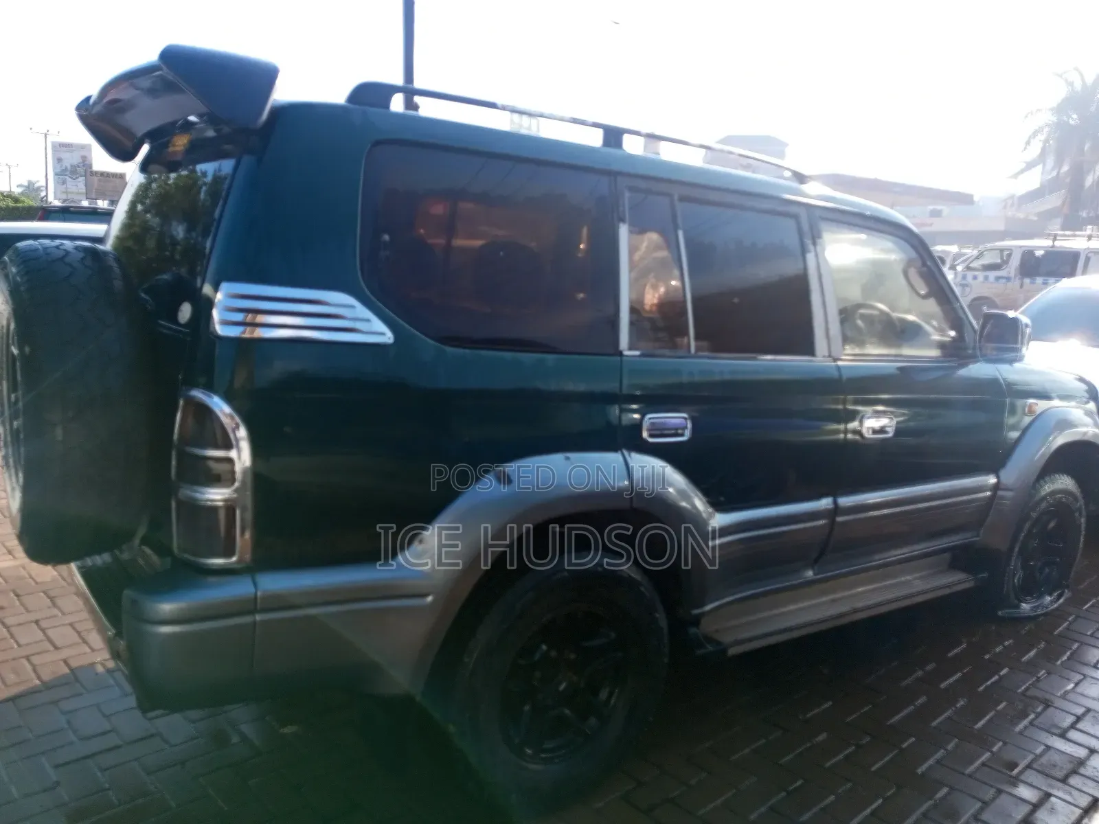 Toyota Land Cruiser Prado 2011 Green