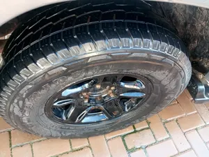 Toyota Land Cruiser Prado 2011 Green