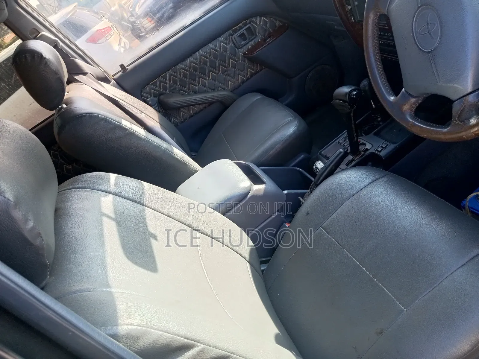 Toyota Land Cruiser Prado 2011 Green