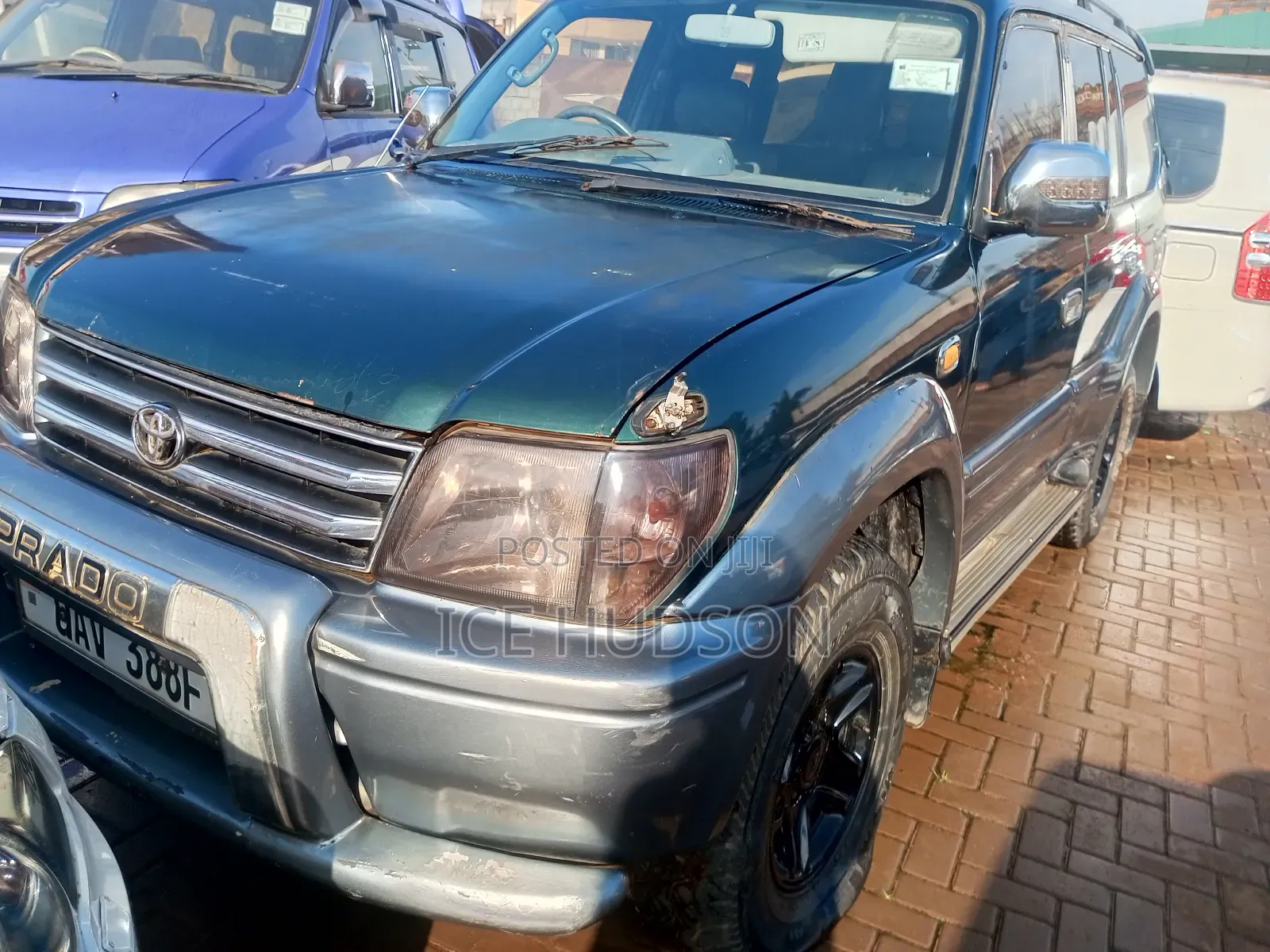 Toyota Land Cruiser Prado 2011 Green