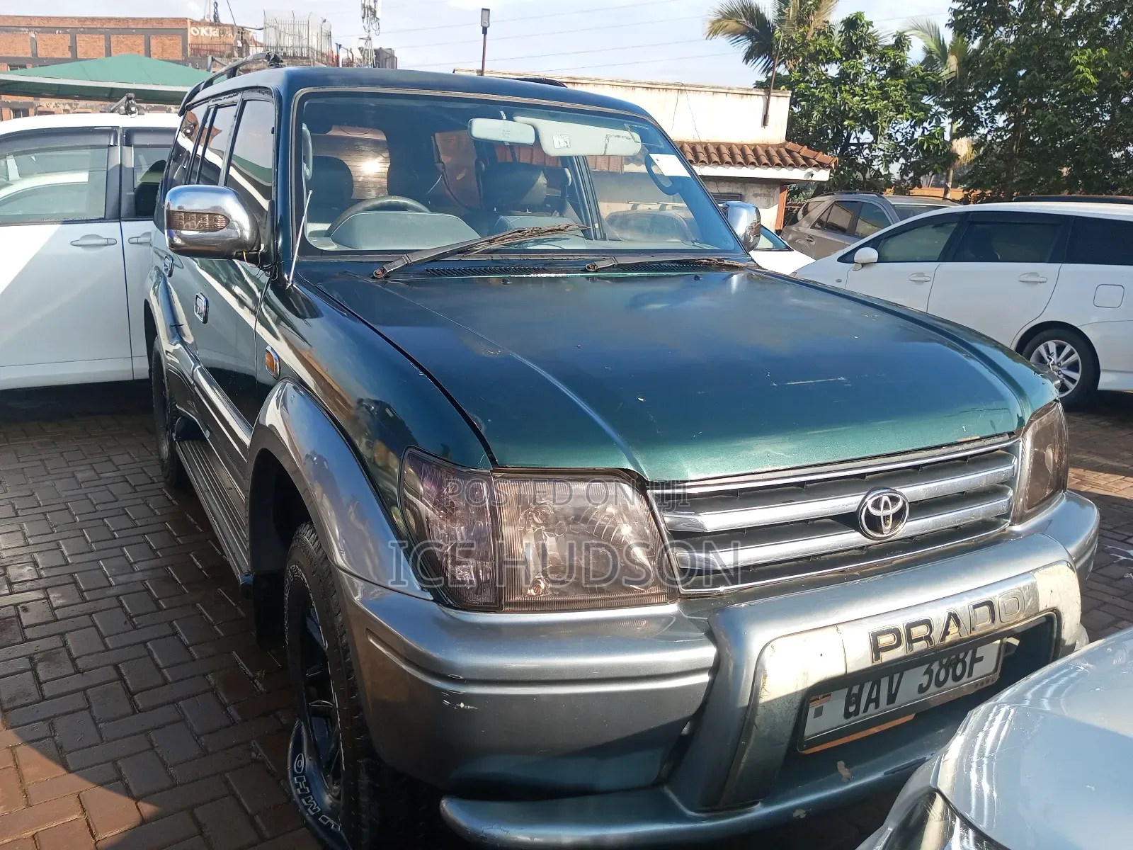 Toyota Land Cruiser Prado 2011 Green