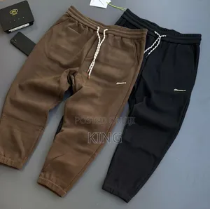 Sree-on Sweater Pants