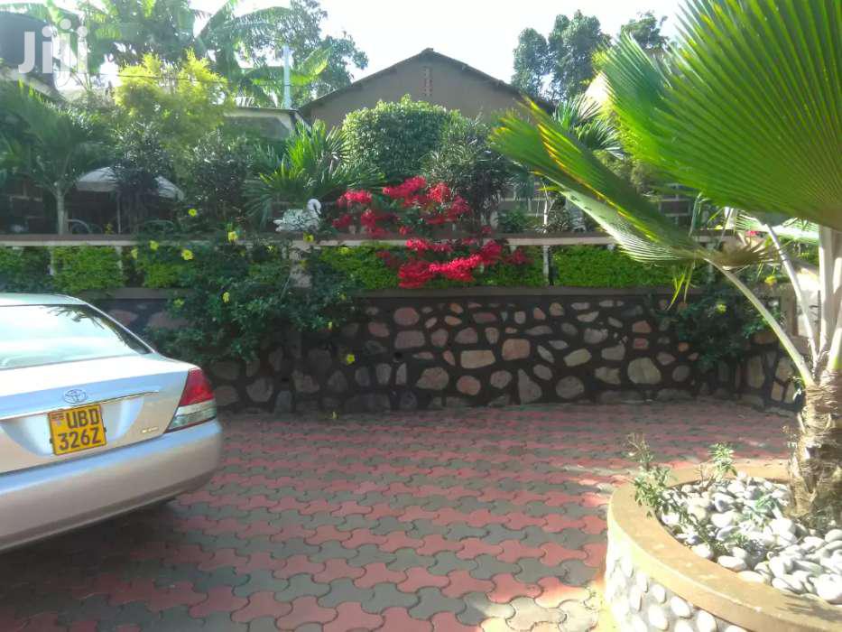 Fully Furnished Two Bedroom Apartment In Makindye For Rent