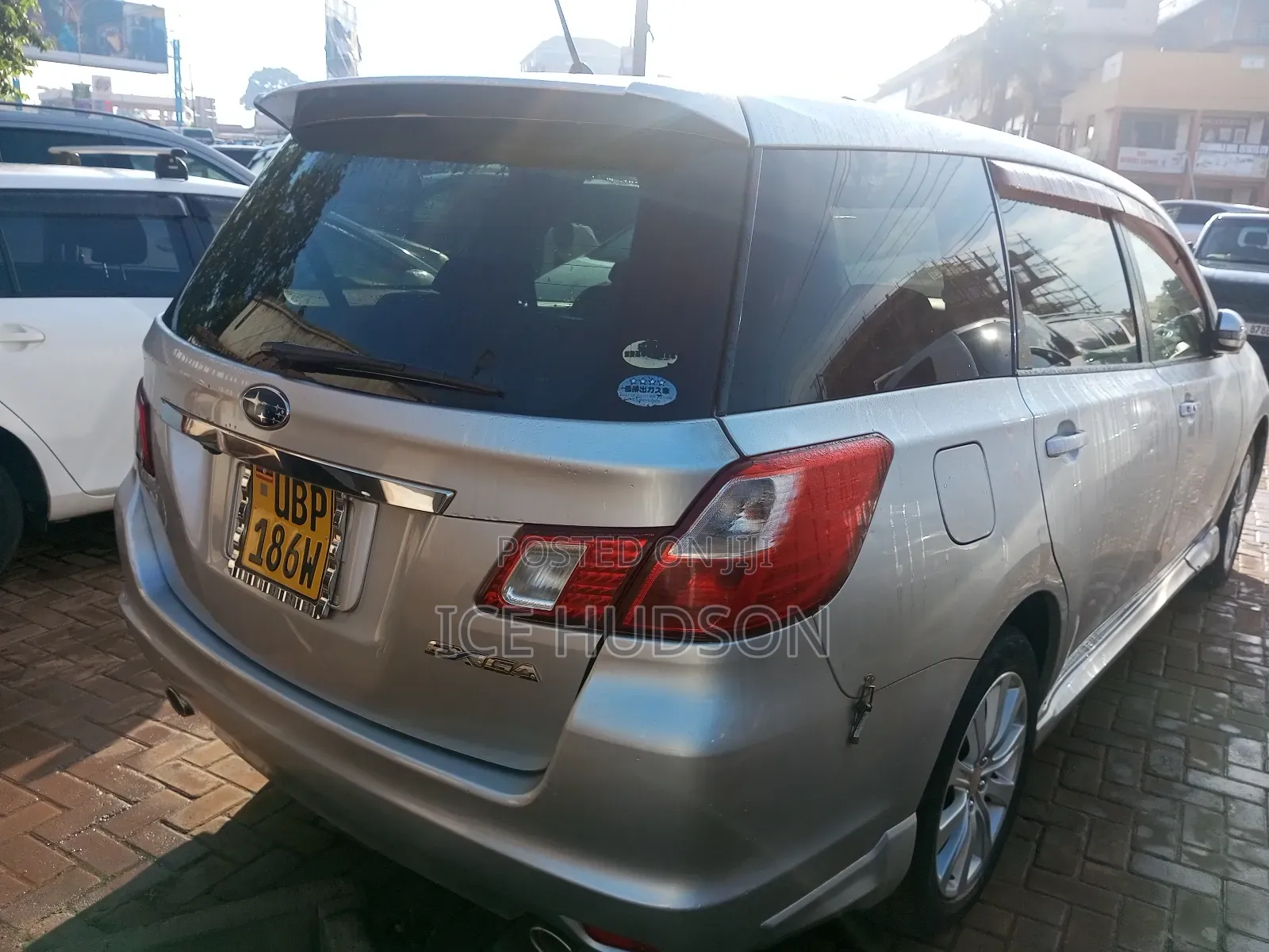 Subaru Exiga 2010 Silver