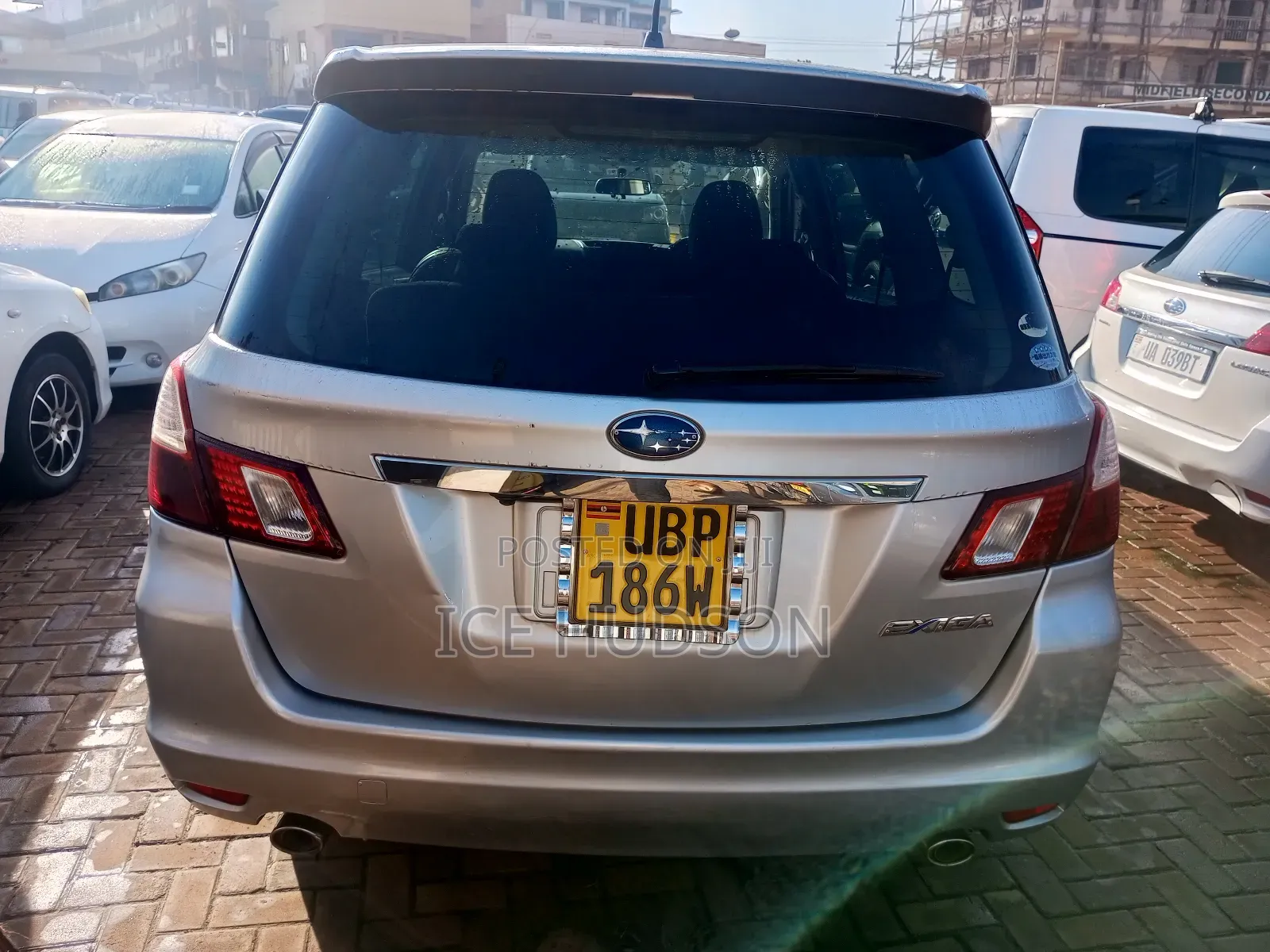 Subaru Exiga 2010 Silver