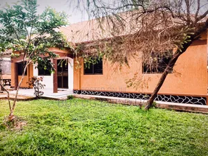 4bdrm Bungalow in Namugongo Sonde Town, Division A for sale