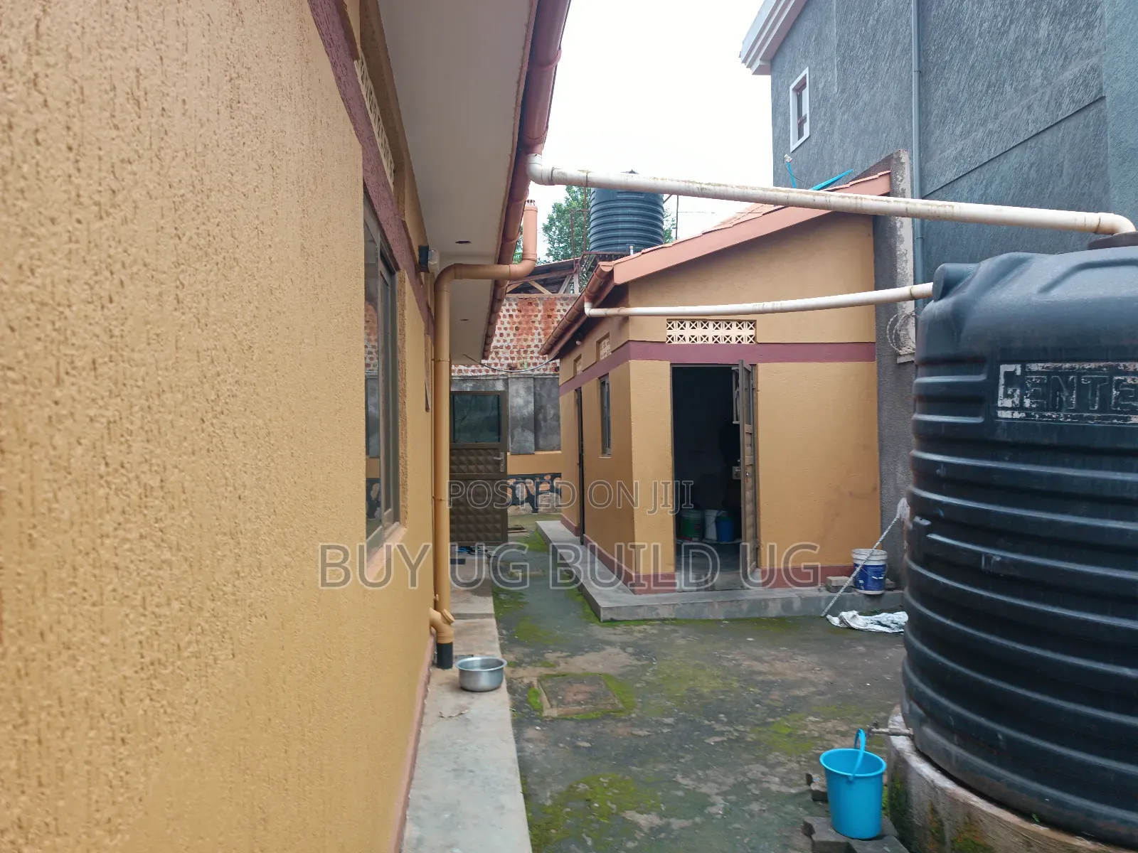 4bdrm Bungalow in Namugongo Sonde Town, Division A for sale