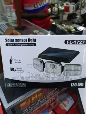 Solar Light Three Rotatable Heads Solar Motion Sensor.