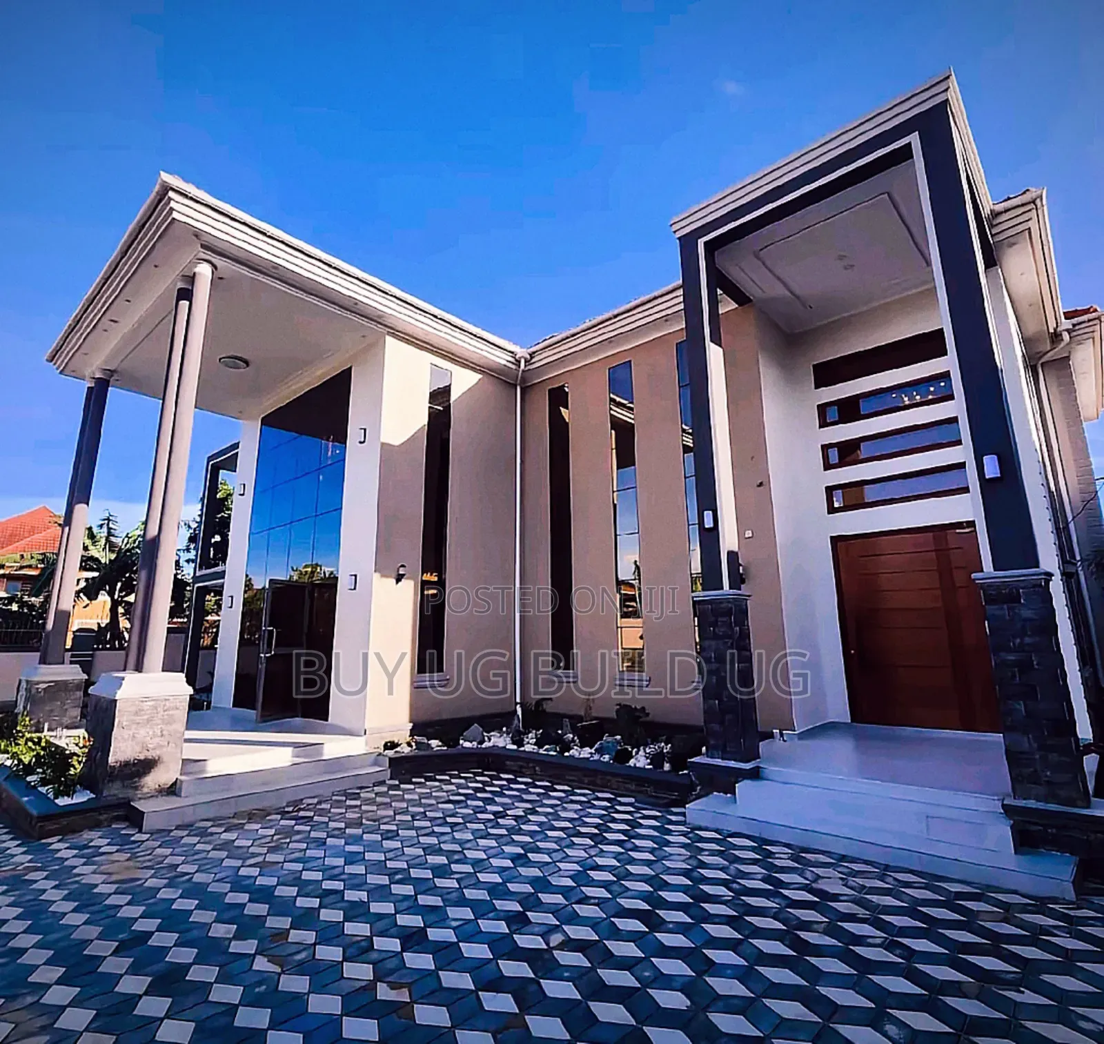 6bdrm Mansion in Akright, Division B for sale
