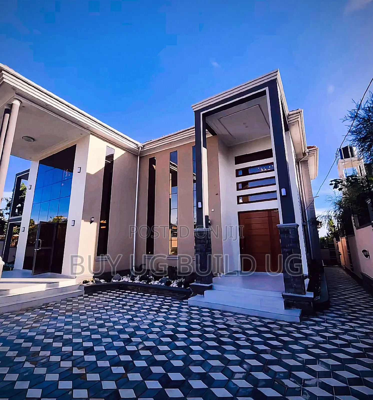 6bdrm Mansion in Akright, Division B for sale