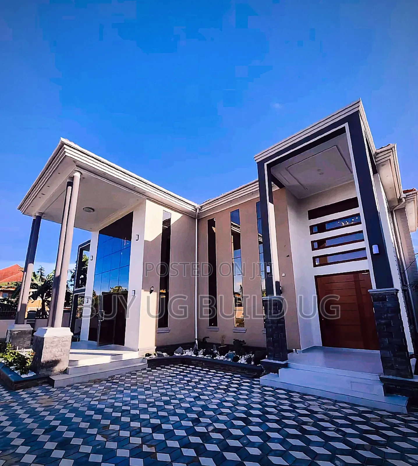 6bdrm Mansion in Akright, Division B for sale
