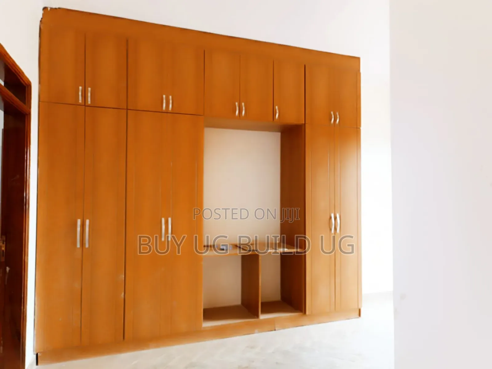 4bdrm Bungalow in Kira Town for sale