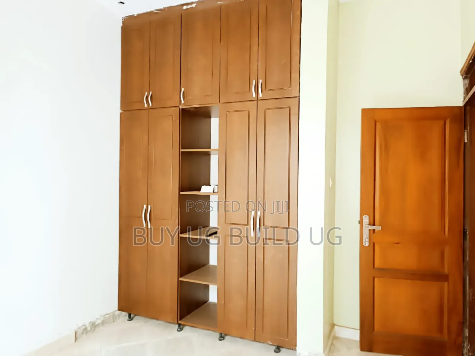 4bdrm Bungalow in Kira Town for sale