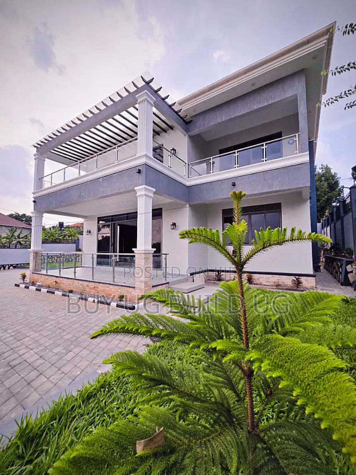 4bdrm Mansion in Kira Mamelto Road for sale