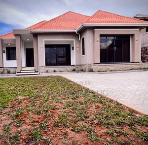 4bdrm Bungalow in Kira Mulawa for sale