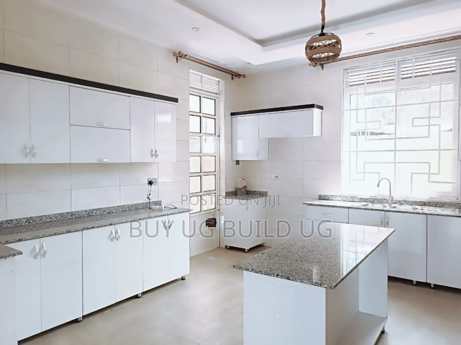 6bdrm Maisonette in Kira for sale