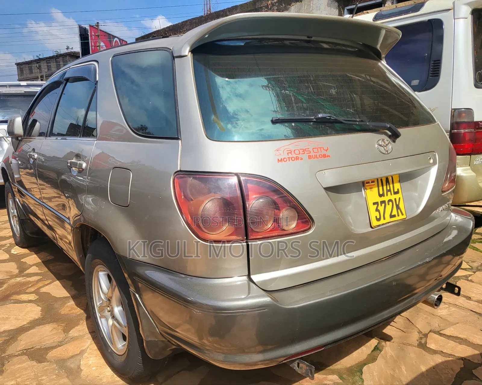 Toyota Harrier 2.2 16V 2000 Gold