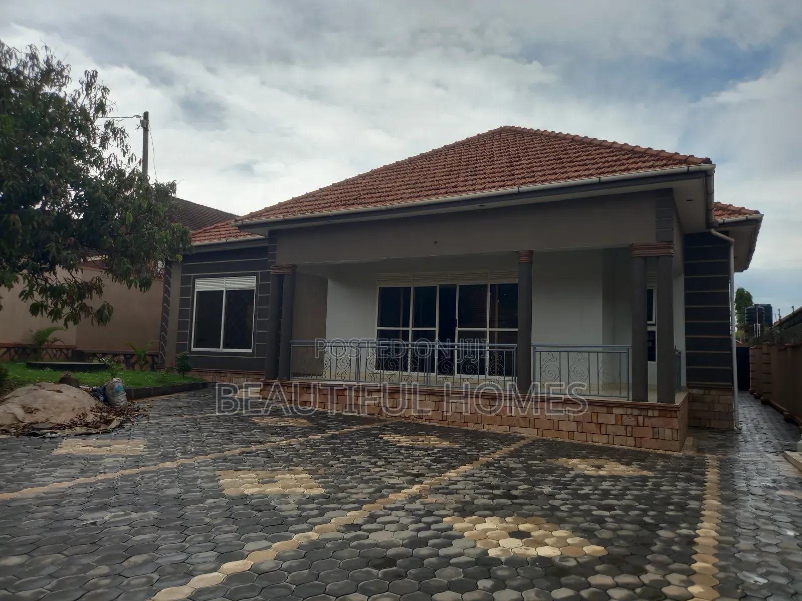 Furnished 4bdrm Bungalow in Naalya, Kira for sale