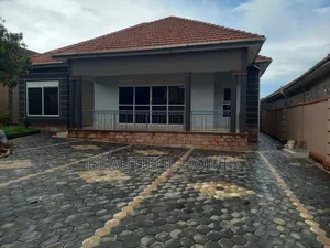 Furnished 4bdrm Bungalow in Naalya, Kira for sale
