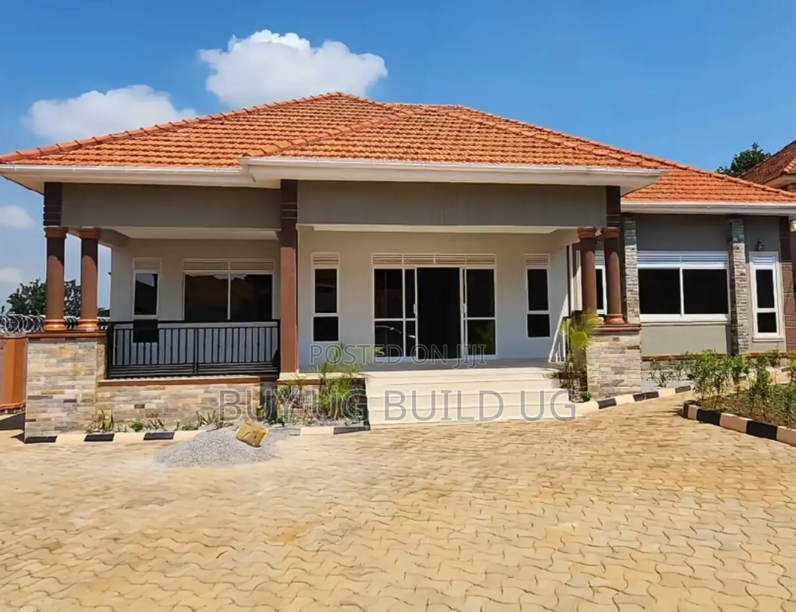 4bdrm Bungalow in Akright City, Division A for sale
