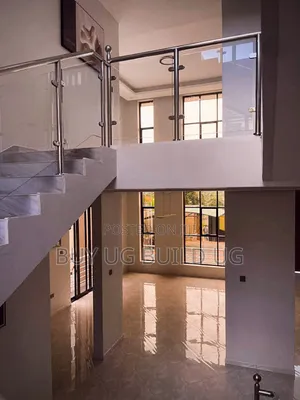 6bdrm Maisonette in Bwebajja Akright, Division A for sale