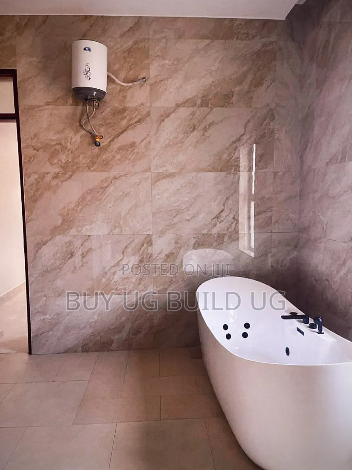 6bdrm Maisonette in Bwebajja Akright, Division A for sale