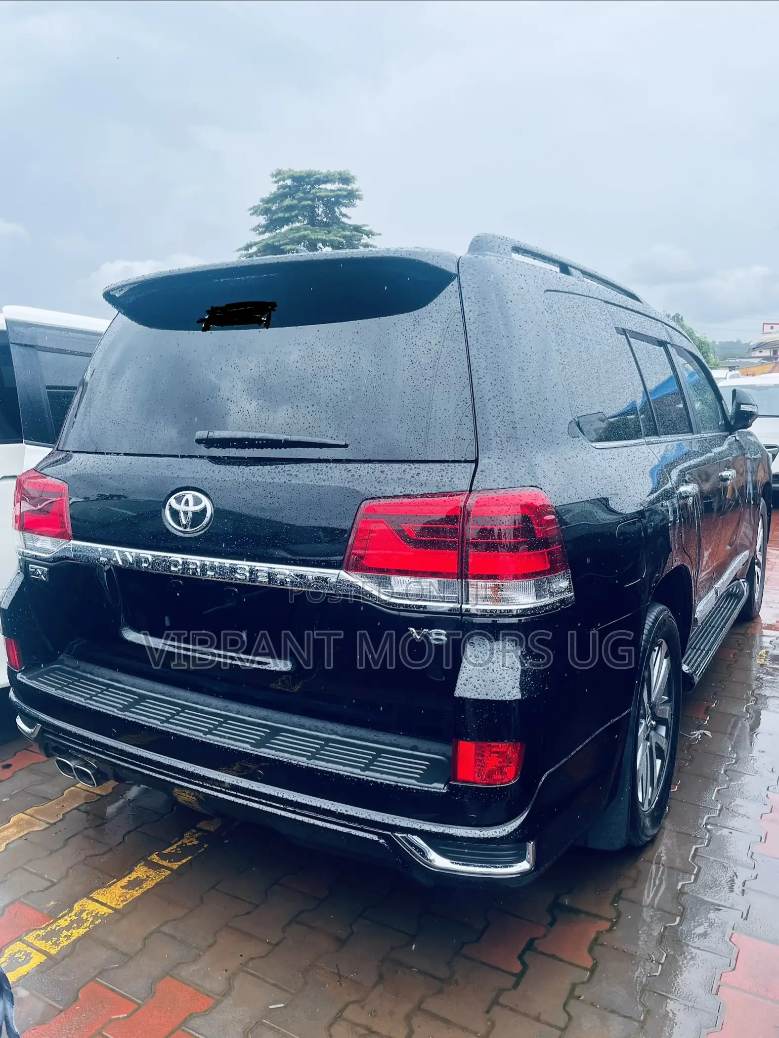 Toyota Land Cruiser 4.6 V8 ZX 2018 Black