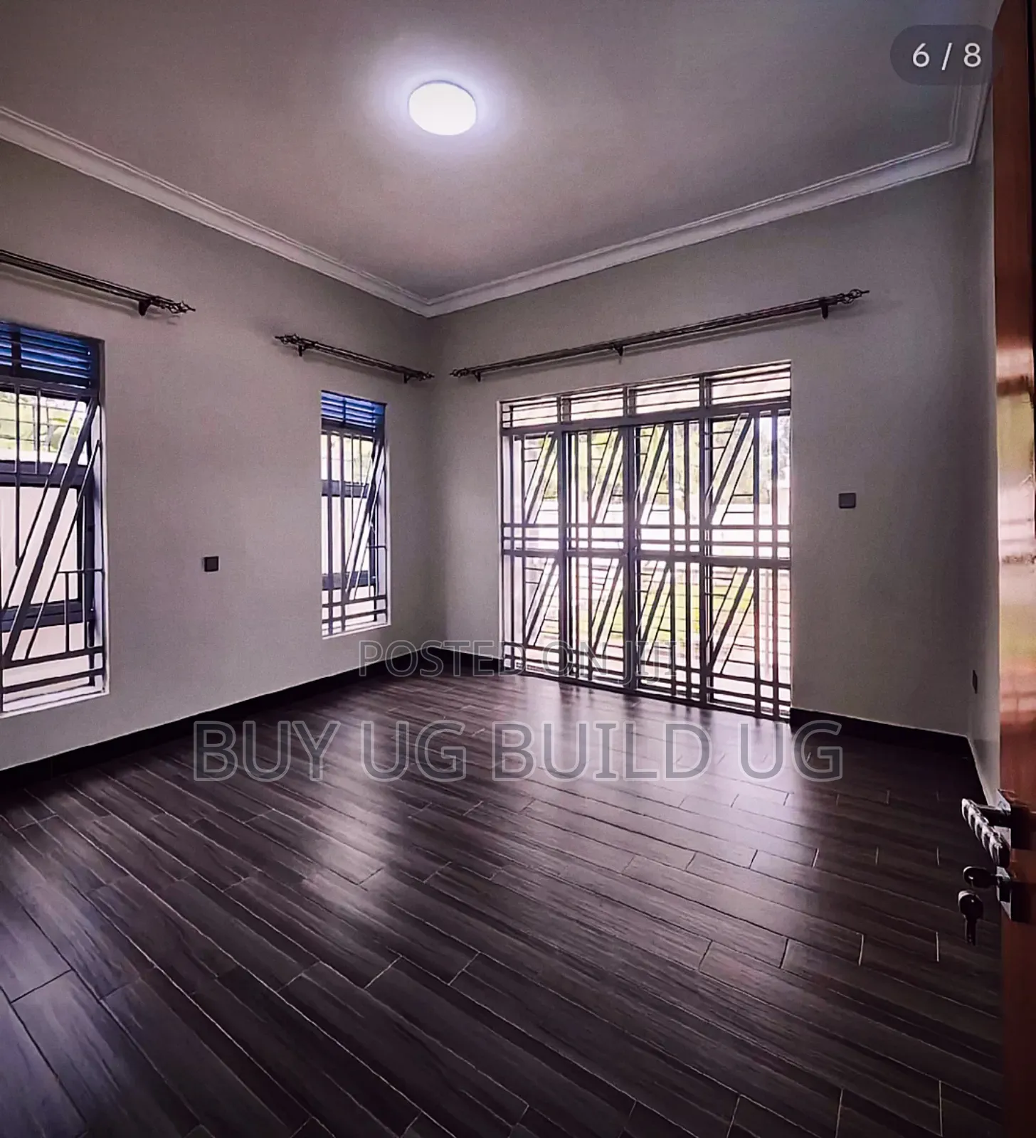 3bdrm Bungalow in Kitende Entebbe Road, Central Division for sale