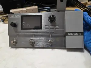 Mooer Ge200 Guitar Pedal Processor Multi-Effects Modelling