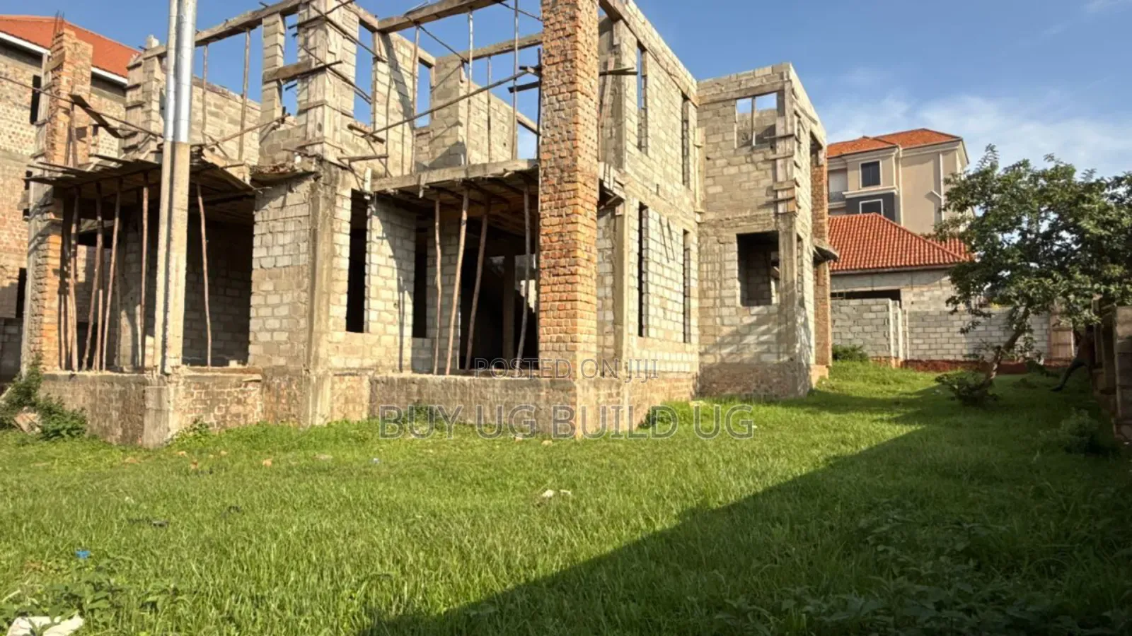 5bdrm Duplex in Kira Mamelto Road, Central Division for sale