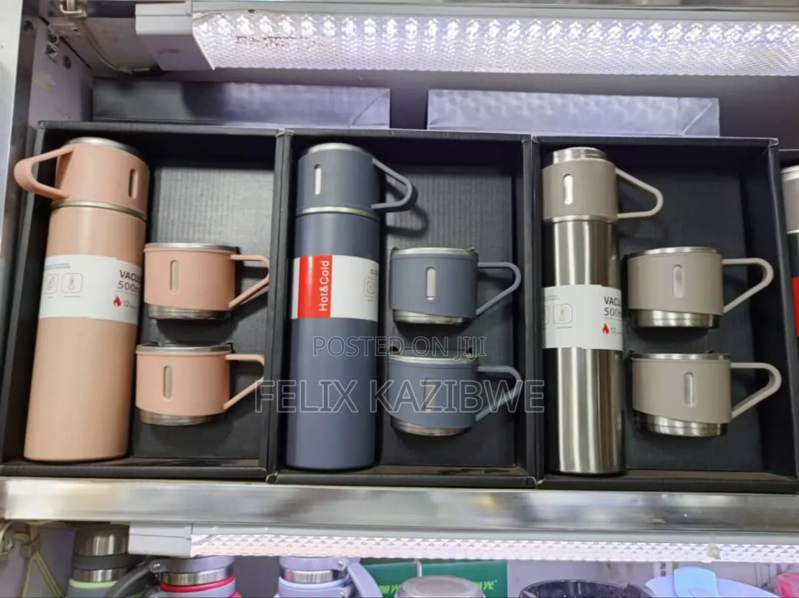 500ml Stainless Steel Vacuum Flask Gift Set.