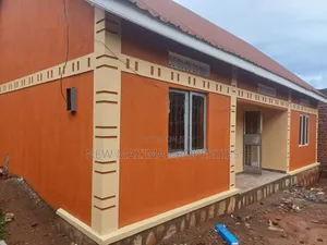 3bdrm House in Namasuba Town, Central Division for sale