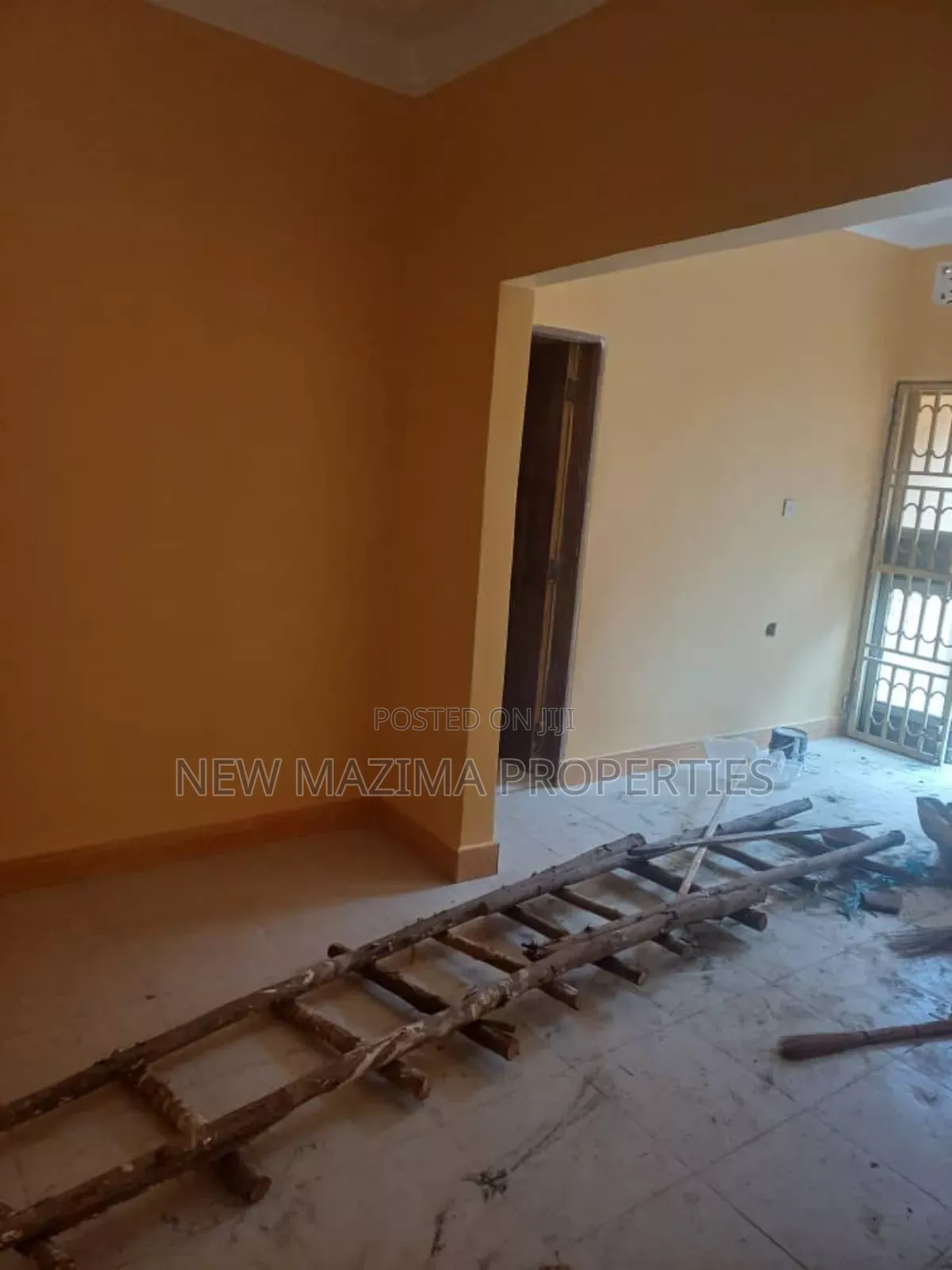 3bdrm House in Namasuba Town, Central Division for sale