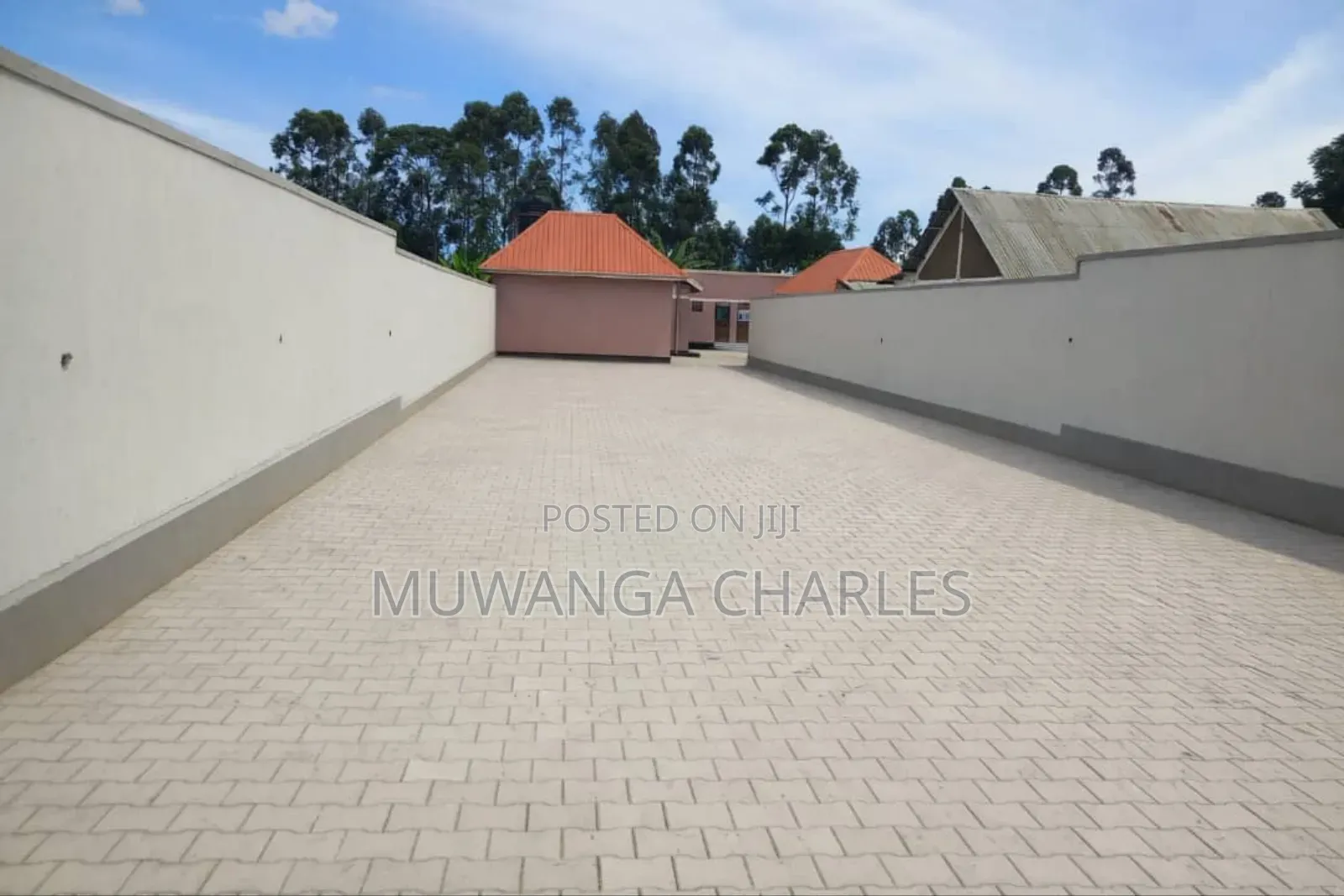 Office for Rent in Kololo Near Acacia