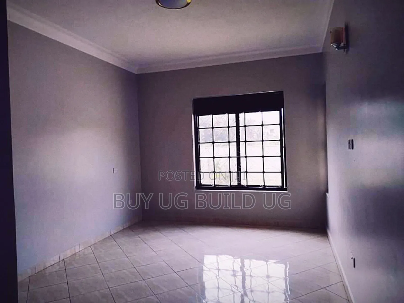 3bdrm Bungalow in Kira Mamelto Road, Central Division for sale