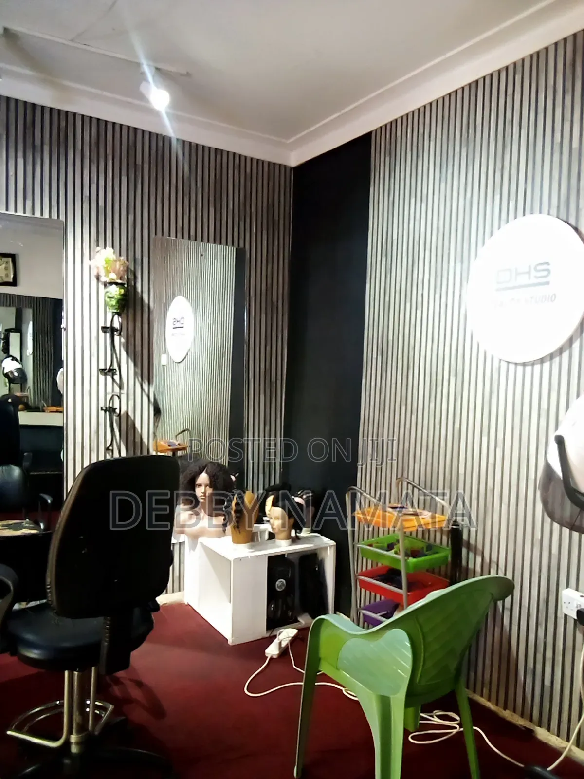 Salon on Sale