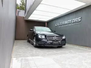 Mercedes-Benz E220 2017 Black