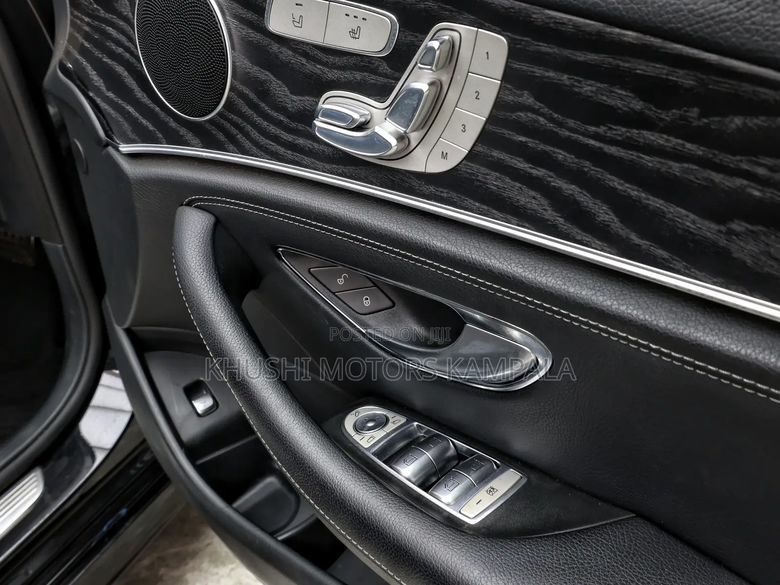 Mercedes-Benz E220 2017 Black