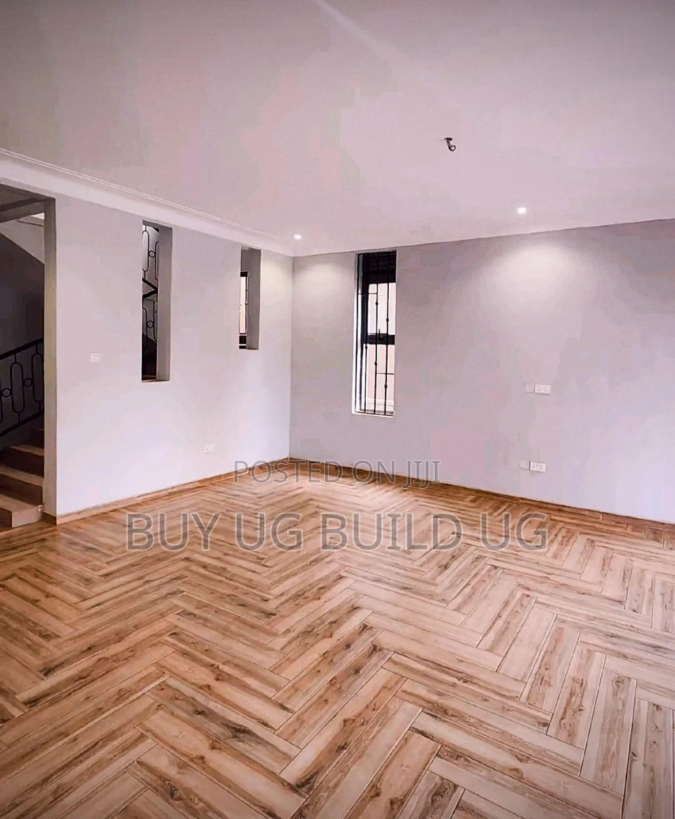 4bdrm Duplex in Kira Mamelto Road, Central Division for sale