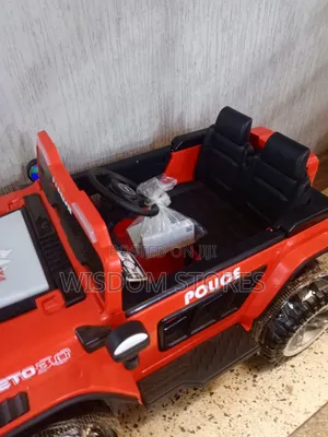 Steeda Magneto 30 12v Electric Ride-on Toy Jeep.