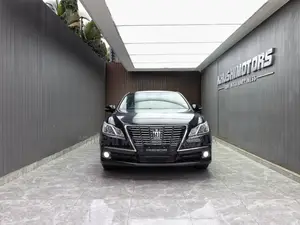 Toyota Crown 2013 Black