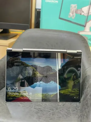 Laptop Lenovo Yoga 710 8GB Intel Core i7 SSD 256GB