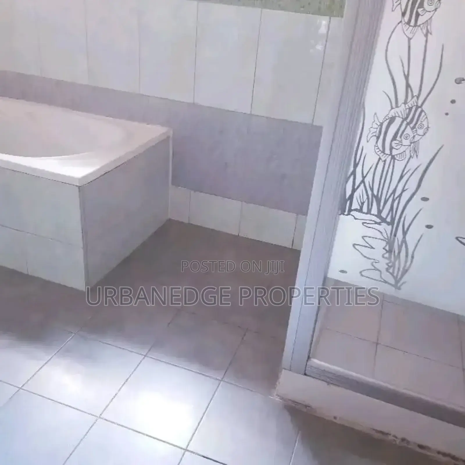 5bdrm Mansion in Konge Lukuli, Central Division for rent