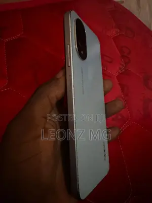Oppo A18 64 GB Blue