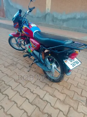 Bajaj CT 125X 2025 Red