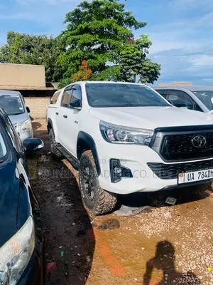 Toyota Hilux Revo Double Cab Deisel 2.8 AWD 2019